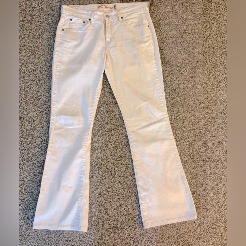 Levi’s 515 Nouveau Boot Cut White Jeans